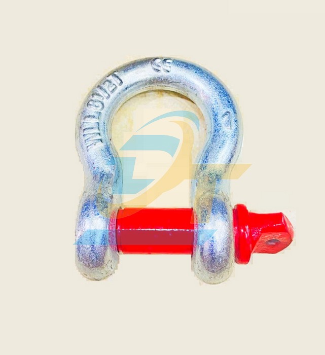 Ma n&iacute; Omega cẩu h&agrave;ng 4.5 tấn