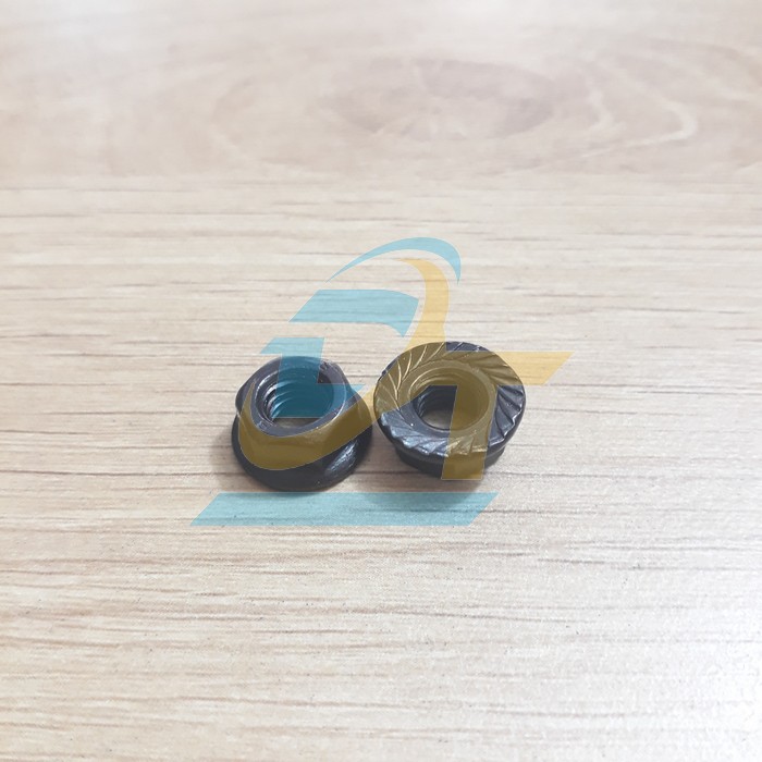 Tán liền long đền thép đen M6
