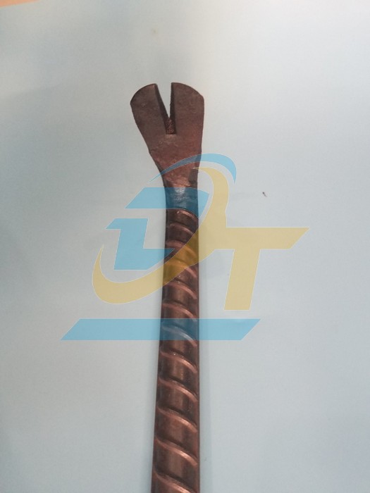 Xà beng sắt nhổ đinh 800mm  VietNam | Giá rẻ nhất - Công Ty TNHH Thương Mại Dịch Vụ Đạt Tâm