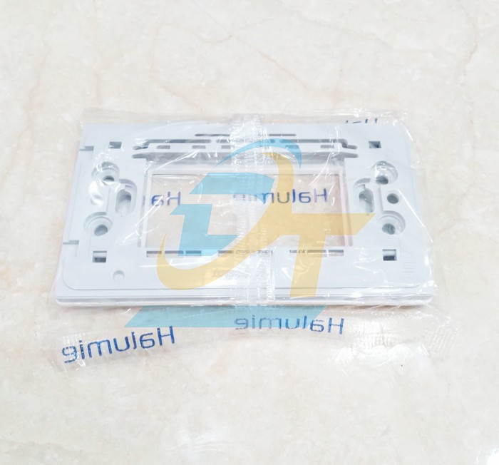 Mặt dùng cho 3 thiết bị Halumie Panasonic WEVH68030 WEVH68030 Panasonic | Giá rẻ nhất - Công Ty TNHH Thương Mại Dịch Vụ Đạt Tâm