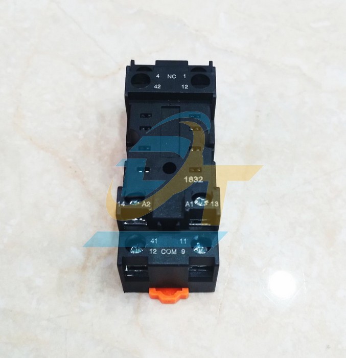 Đế Relay 8 chân dẹp Weidmuller FS 2CO (7760056106)  Weidmuller | Giá rẻ nhất - Công Ty TNHH Thương Mại Dịch Vụ Đạt Tâm