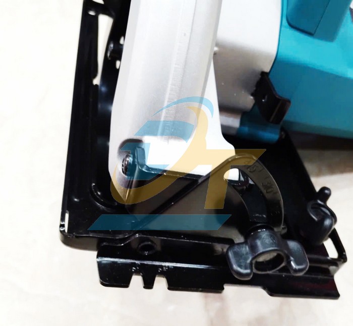 Máy cưa đĩa 185mm 1050W Makita M5801B M5801B Makita | Giá rẻ nhất - Công Ty TNHH Thương Mại Dịch Vụ Đạt Tâm