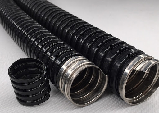 Ống ruột g&agrave; l&otilde;i th&eacute;p bọc nhựa PVC &ndash; Giải ph&aacute;p bảo vệ d&acirc;y điện an to&agrave;n v&agrave; bền bỉ